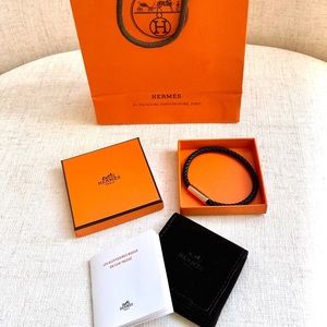 BNIB Men’s Hermès Goliath black bracelet